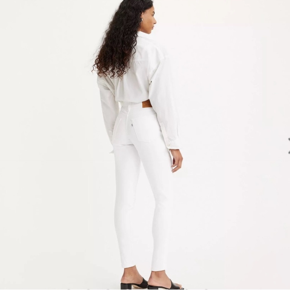 Levi’s White Skinny Jeans - Picture 4 of 11